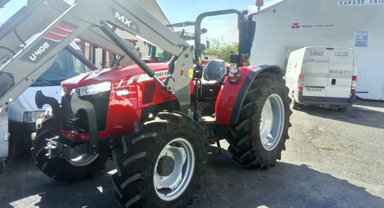 Tracteur sans cabine avec fourche